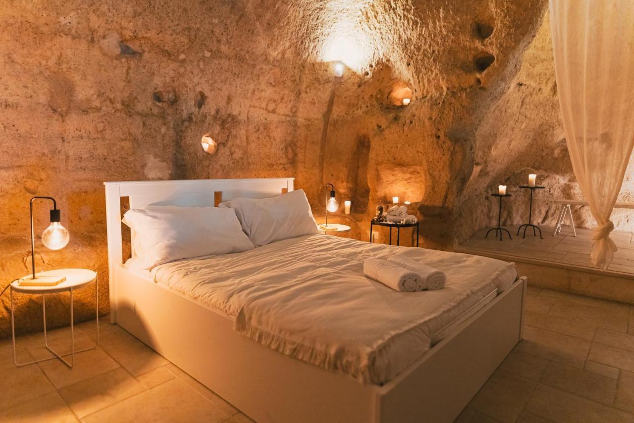 Sassi -Suite Inlapis - Casa Nella Pietra Matera Exterior photo